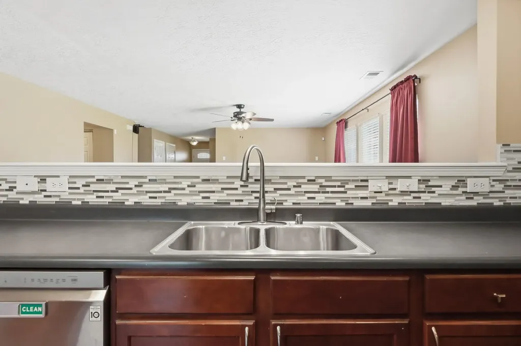 1317 Harrington Court Lexington KY 40511