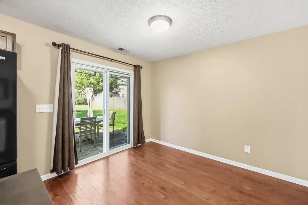 1317 Harrington Court Lexington KY 40511