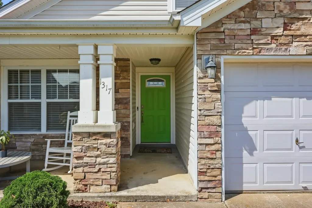 1317 Harrington Court Lexington KY 40511