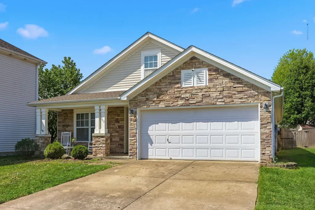 1317 Harrington Court Lexington KY 40511