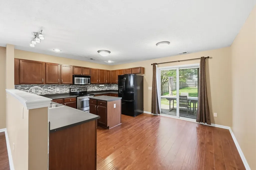 1317 Harrington Court Lexington KY 40511