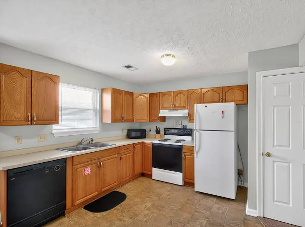 502 Tecumseh Trail Versailles KY 40383
