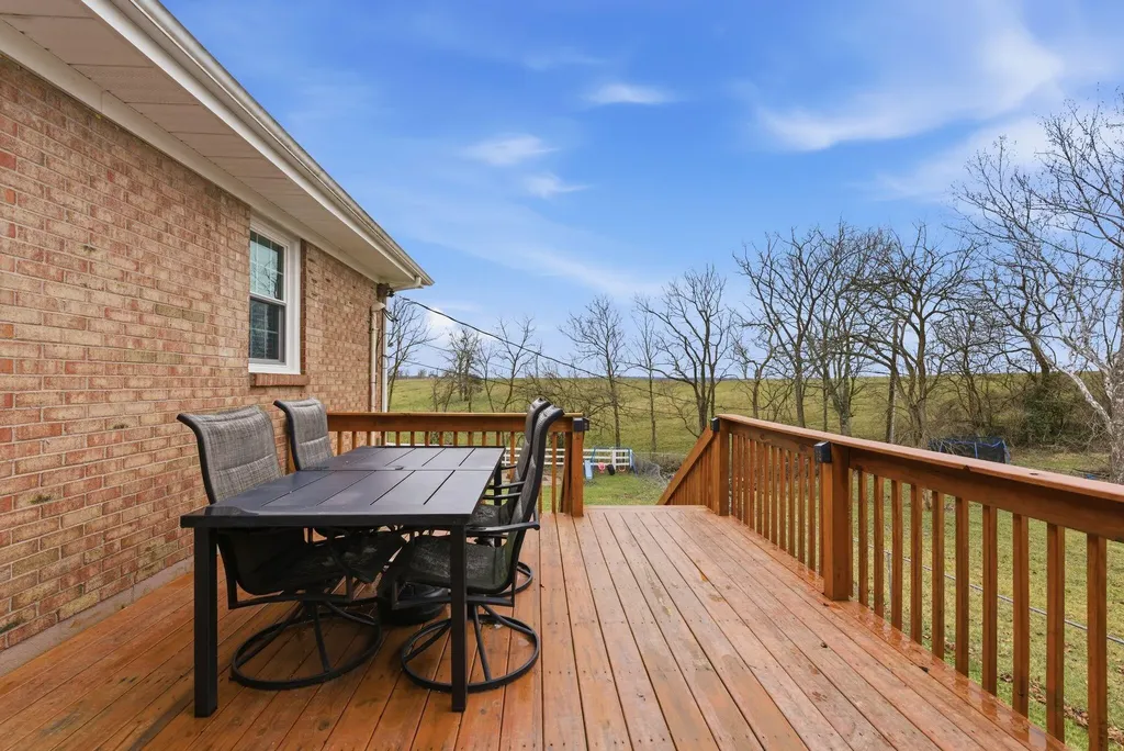 756 Hildeen Drive Harrodsburg KY 40330