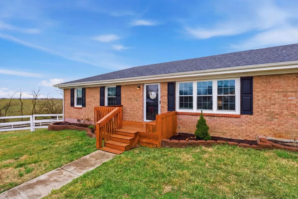 756 Hildeen Drive Harrodsburg KY 40330