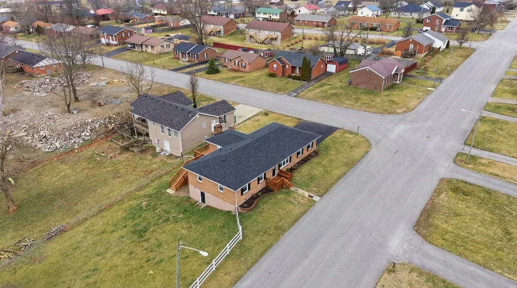 756 Hildeen Drive Harrodsburg KY 40330