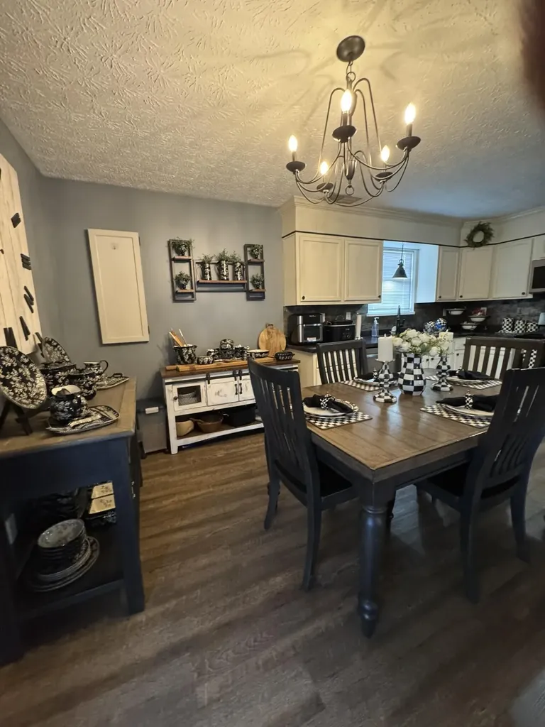 10 Amy Lane Russell Springs KY 42642