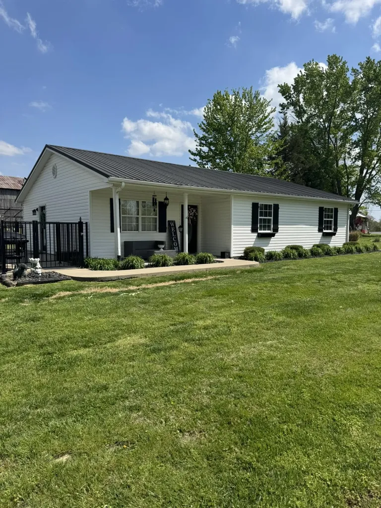 10 Amy Lane Russell Springs KY 42642