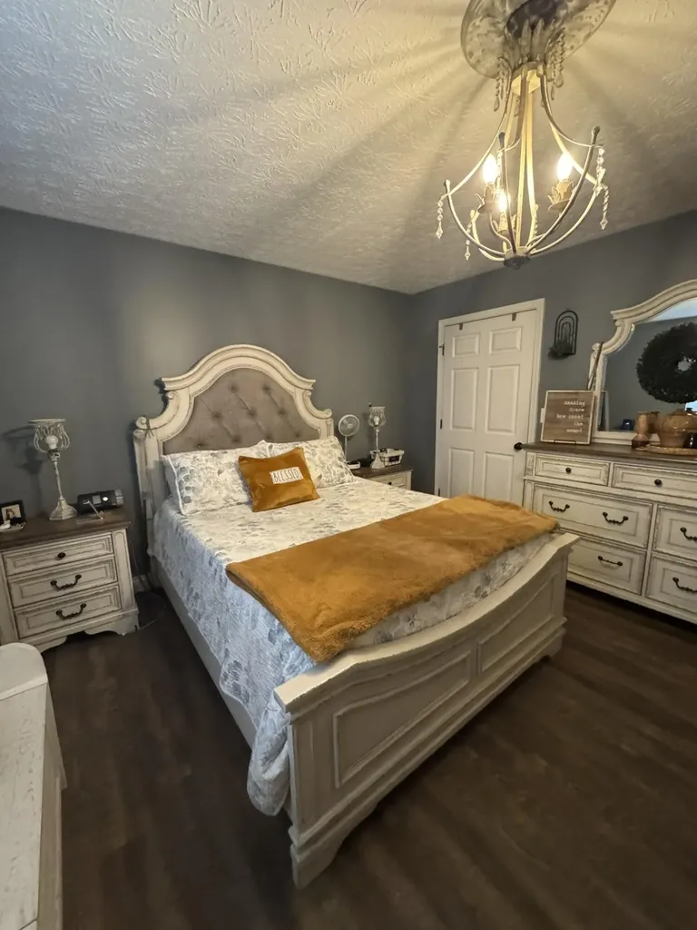10 Amy Lane Russell Springs KY 42642