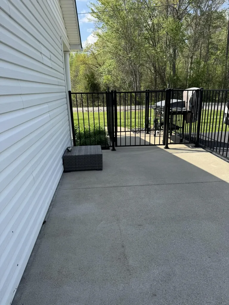 10 Amy Lane Russell Springs KY 42642