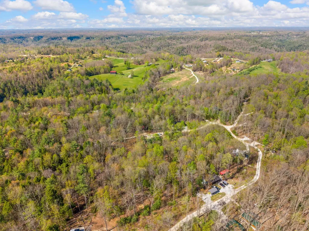 229 Sunrise Lane Rogers KY 41365