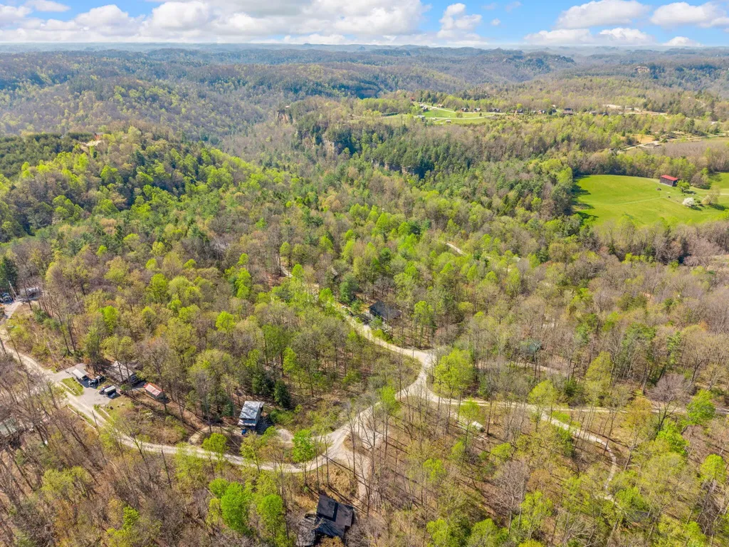 229 Sunrise Lane Rogers KY 41365