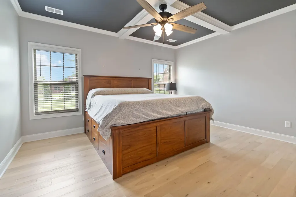 1039 Vineyard Way Berea KY 40403
