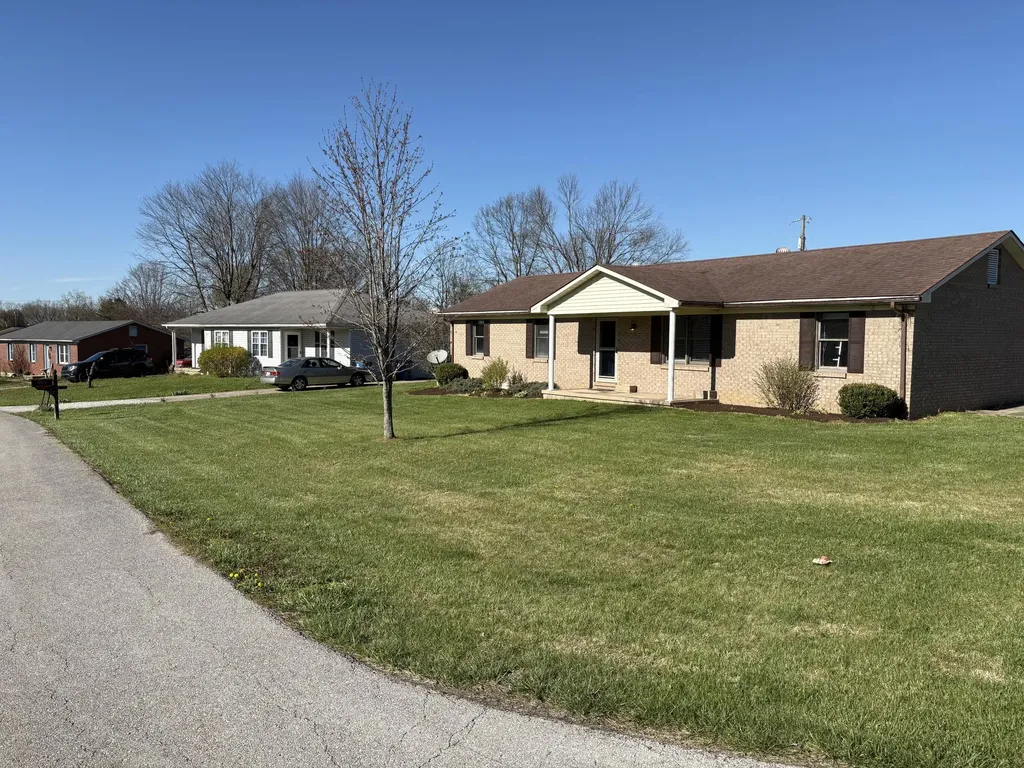 94 Eagle Drive Lawrenceburg KY 40342