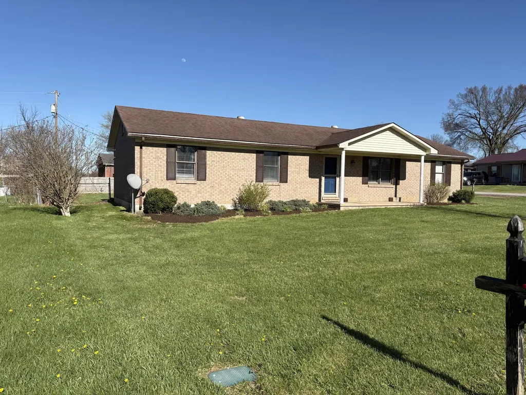 94 Eagle Drive Lawrenceburg KY 40342