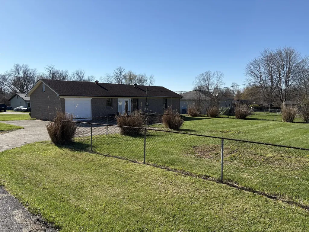 94 Eagle Drive Lawrenceburg KY 40342