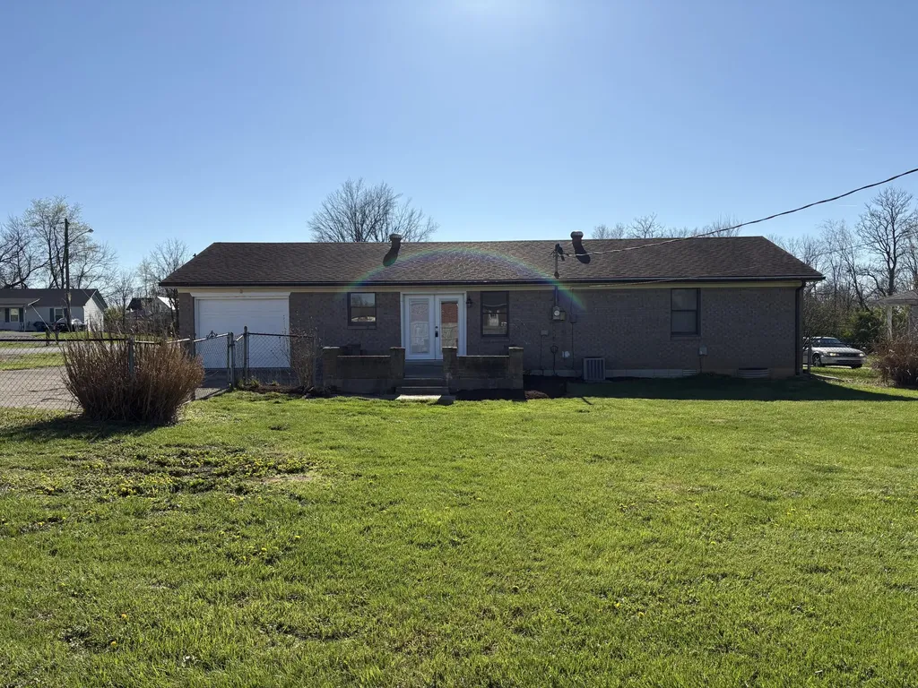 94 Eagle Drive Lawrenceburg KY 40342