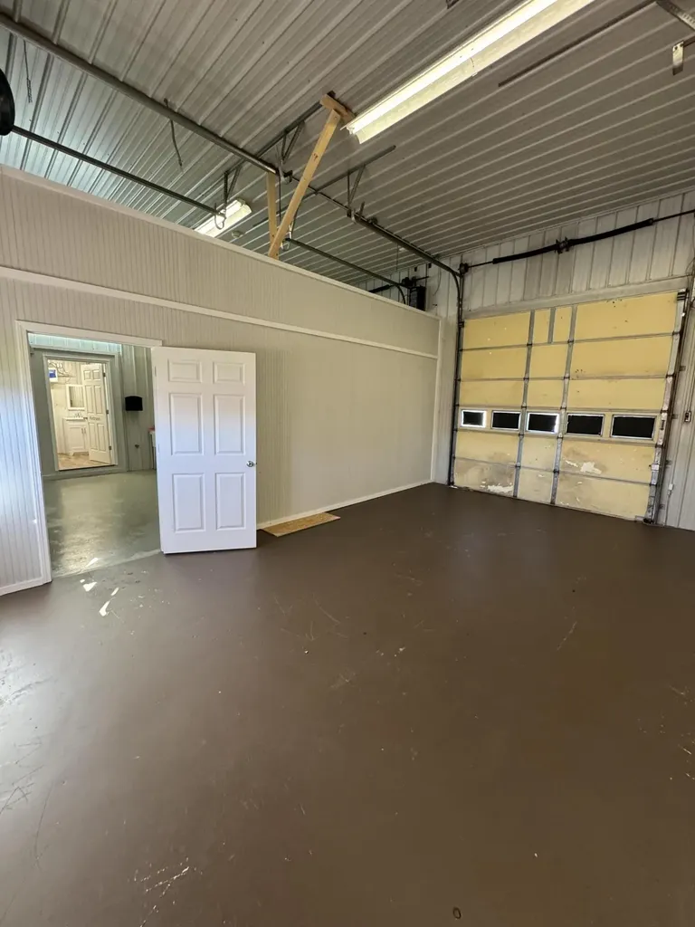 32 E 3094 Highway East Bernstadt KY 40729