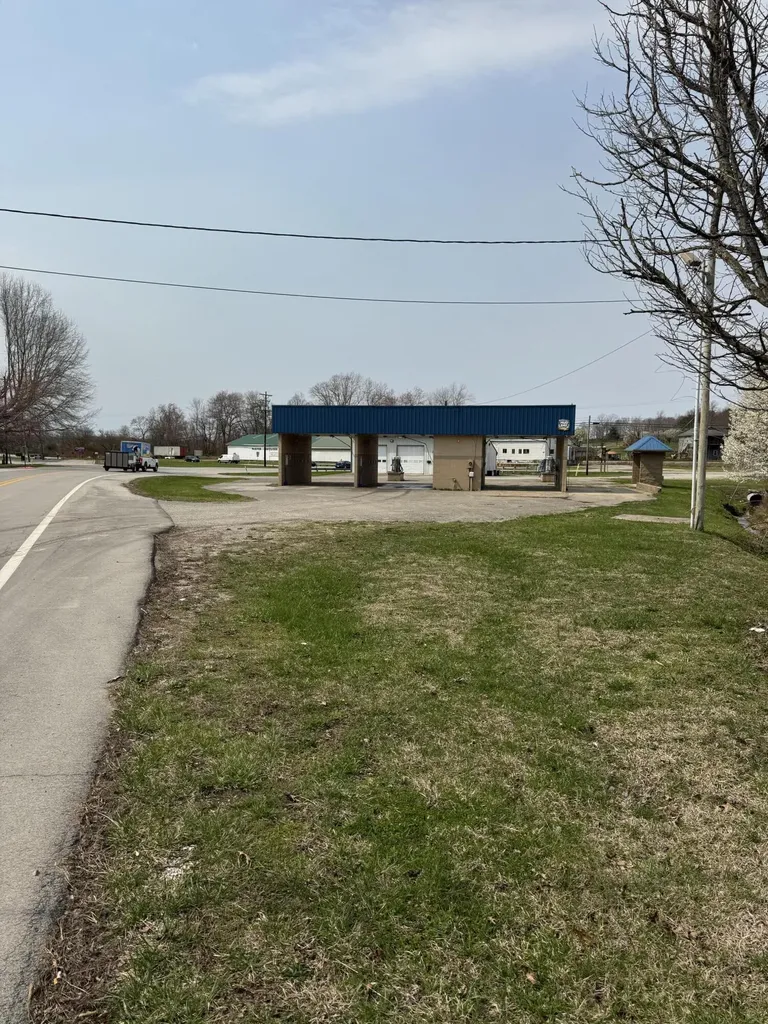 32 E 3094 Highway East Bernstadt KY 40729