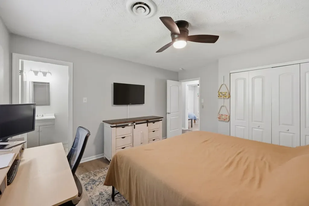 3321 Hartston Drive Lexington KY 40515