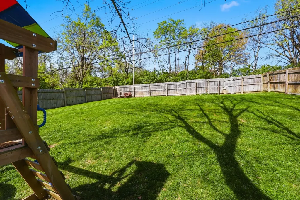 3321 Hartston Drive Lexington KY 40515