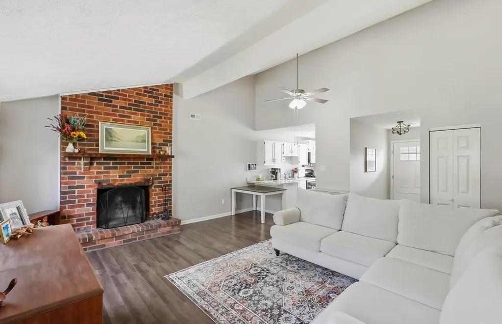 3321 Hartston Drive Lexington KY 40515