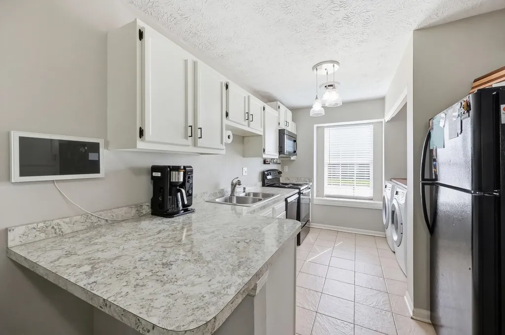 3321 Hartston Drive Lexington KY 40515