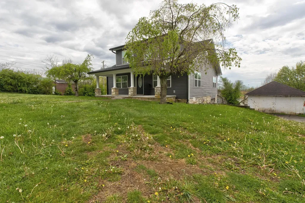 426 E Broadway Street Winchester KY 40391