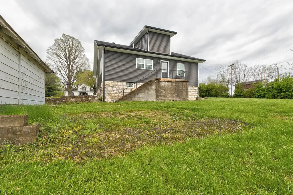 426 E Broadway Street Winchester KY 40391