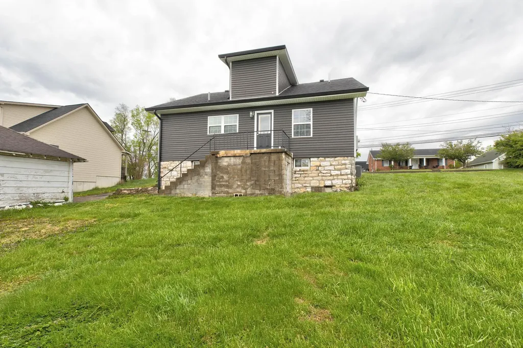 426 E Broadway Street Winchester KY 40391