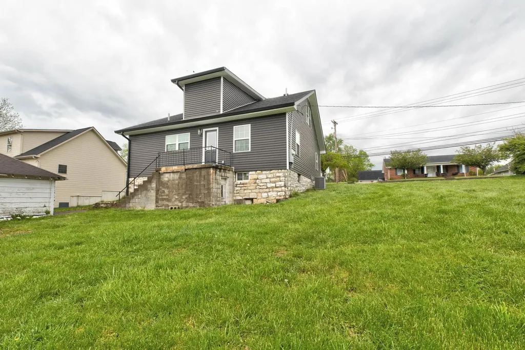 426 E Broadway Street Winchester KY 40391