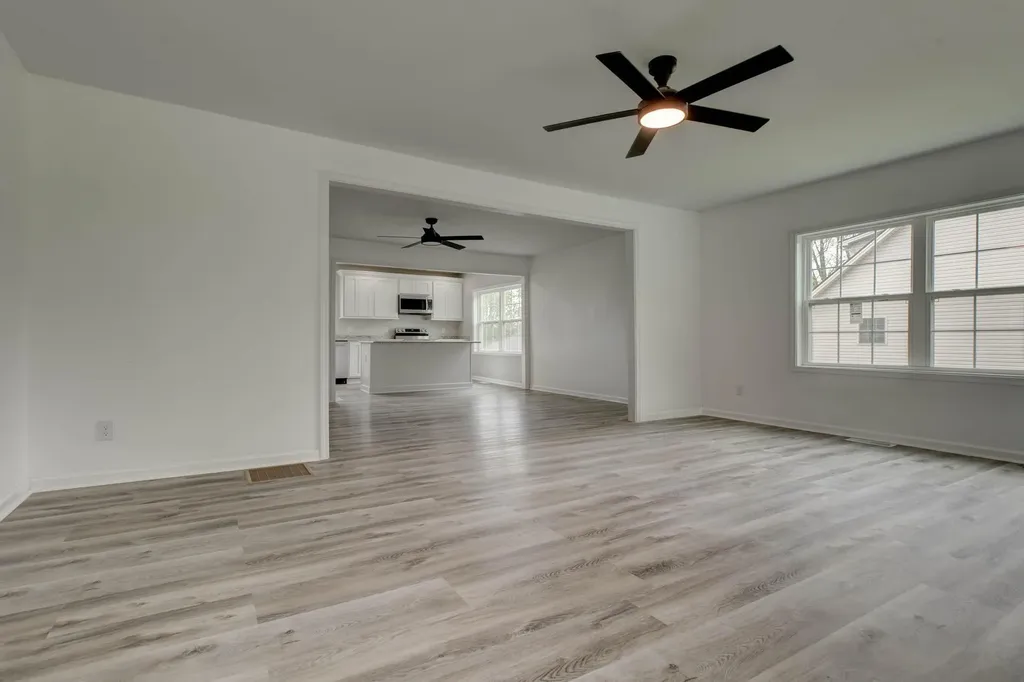 426 E Broadway Street Winchester KY 40391