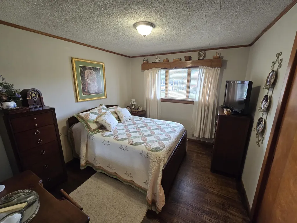127 Alpine Middlesboro KY 40965