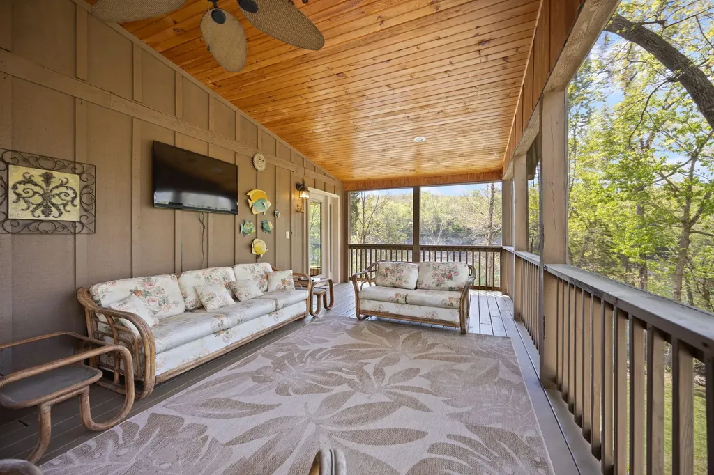 91-3 Woodson Bend Resort Bronston KY 42518