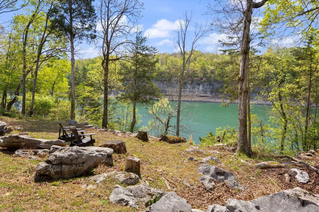 91-3 Woodson Bend Resort Bronston KY 42518