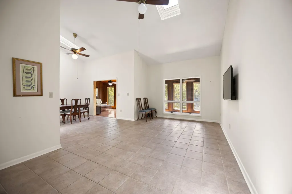 91-3 Woodson Bend Resort Bronston KY 42518