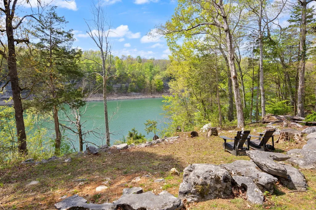 91-3 Woodson Bend Resort Bronston KY 42518