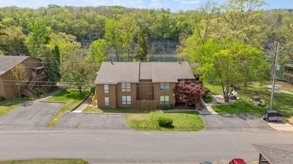 91-3 Woodson Bend Resort Bronston KY 42518