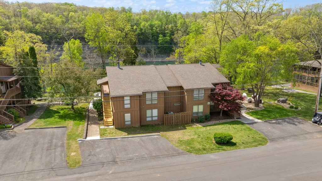 91-3 Woodson Bend Resort Bronston KY 42518