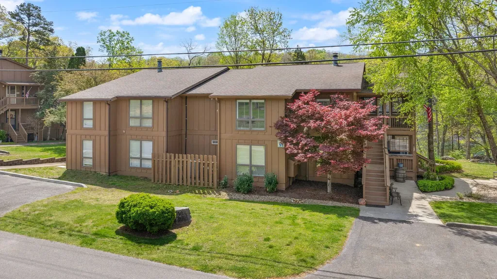 91-3 Woodson Bend Resort Bronston KY 42518