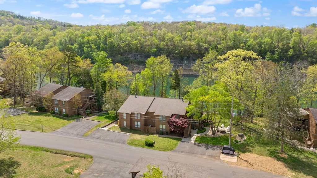91-3 Woodson Bend Resort Bronston KY 42518
