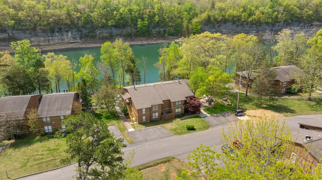 91-3 Woodson Bend Resort Bronston KY 42518