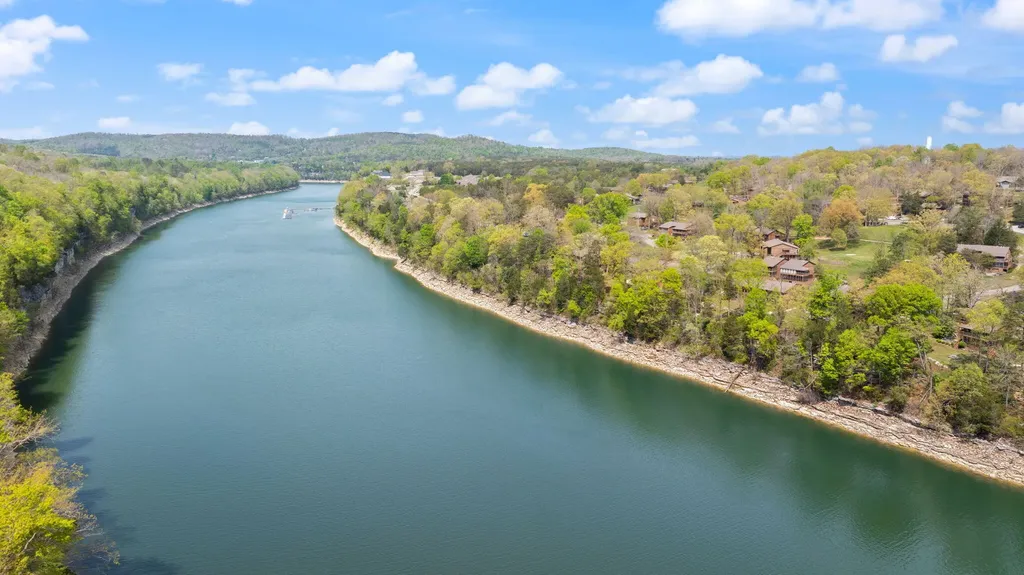 91-3 Woodson Bend Resort Bronston KY 42518