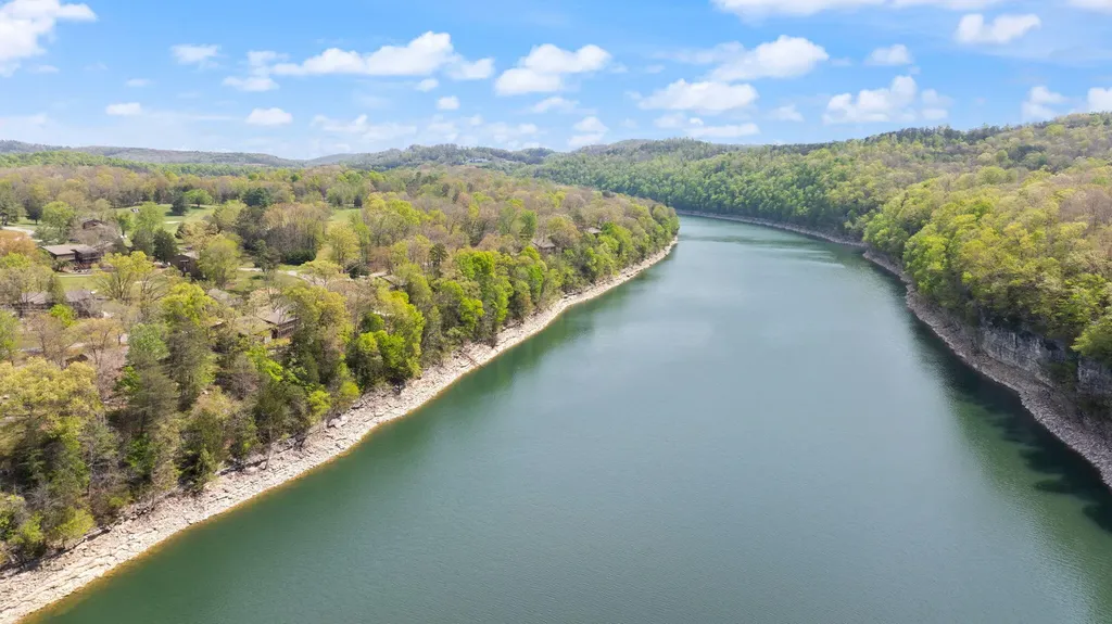 91-3 Woodson Bend Resort Bronston KY 42518