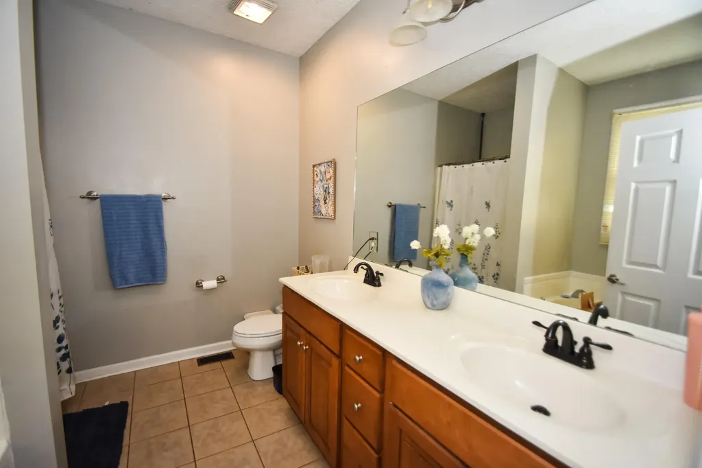 384 Kings Trace Drive Berea KY 40403