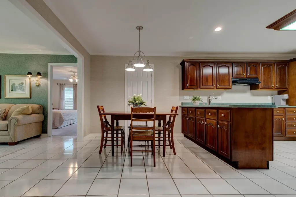114 Holly Hills Drive Mt Sterling KY 40353