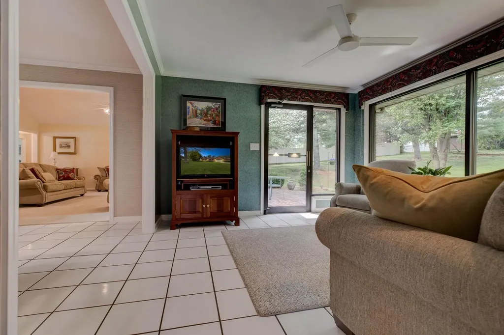 114 Holly Hills Drive Mt Sterling KY 40353