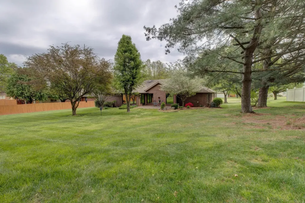 114 Holly Hills Drive Mt Sterling KY 40353
