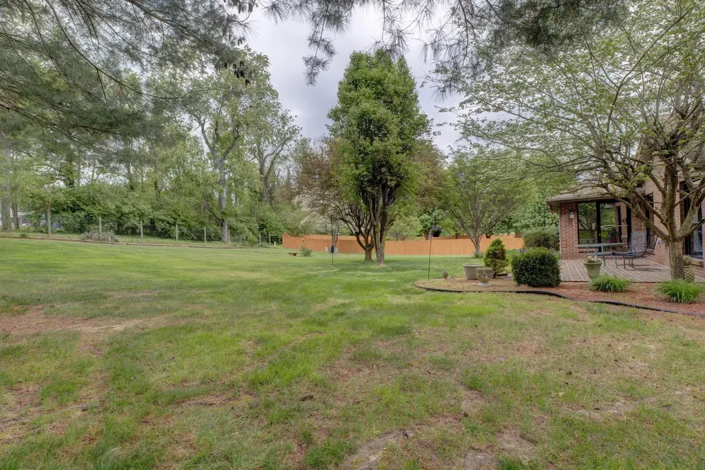 114 Holly Hills Drive Mt Sterling KY 40353