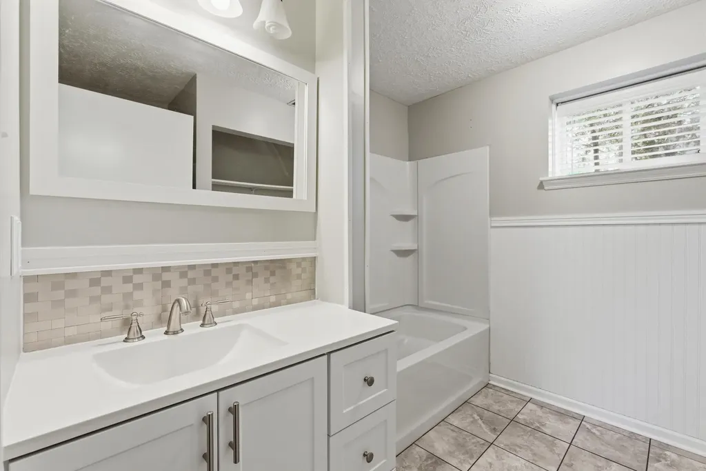 2912 Easthills Drive Lexington KY 40515