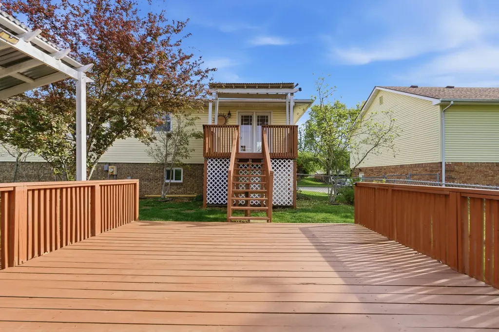 2912 Easthills Drive Lexington KY 40515
